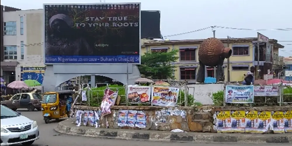 Image gallery marquee