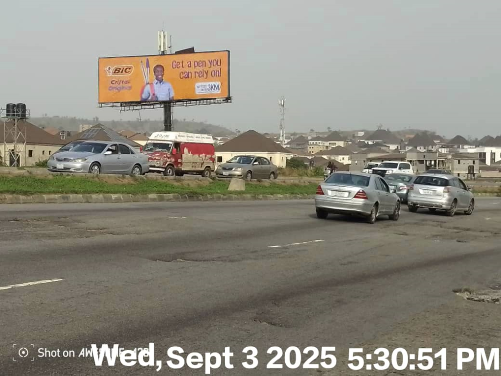 Unipole Billboard Advertising at Abacha Barracks, Nyanya-Asokoro Highway, Abuja, FTF Asokoro FTT Karu Market